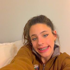 Meet your Posher, Angelica